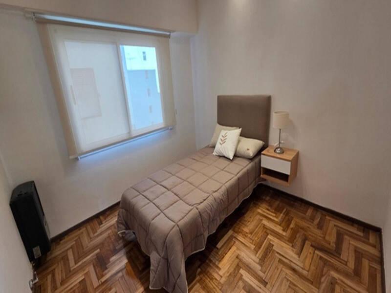 Foto de Departamento en Venta en Mar del Plata de 3 Ambientes a la Calle, imagen 5