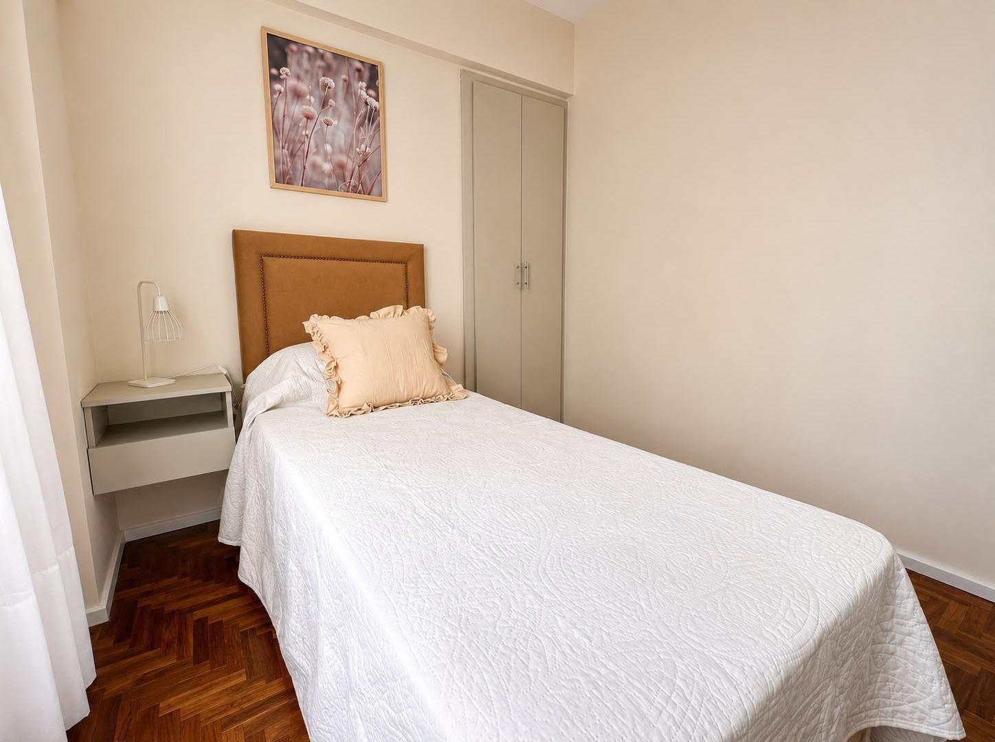 Foto de Departamento en Venta en Mar del Plata de 3 Ambientes a la Calle, imagen 4