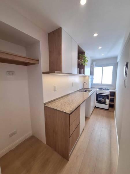 Foto de Departamento en Venta en Mar del Plata de 2 Ambientes a la Calle, imagen 4