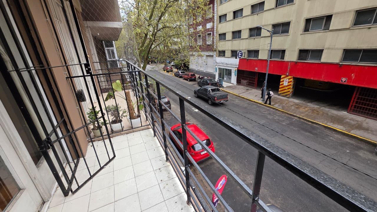 Foto de Un Ambiente a la calle con Balcón en Venta. Oportunidad de inversión, imagen 2