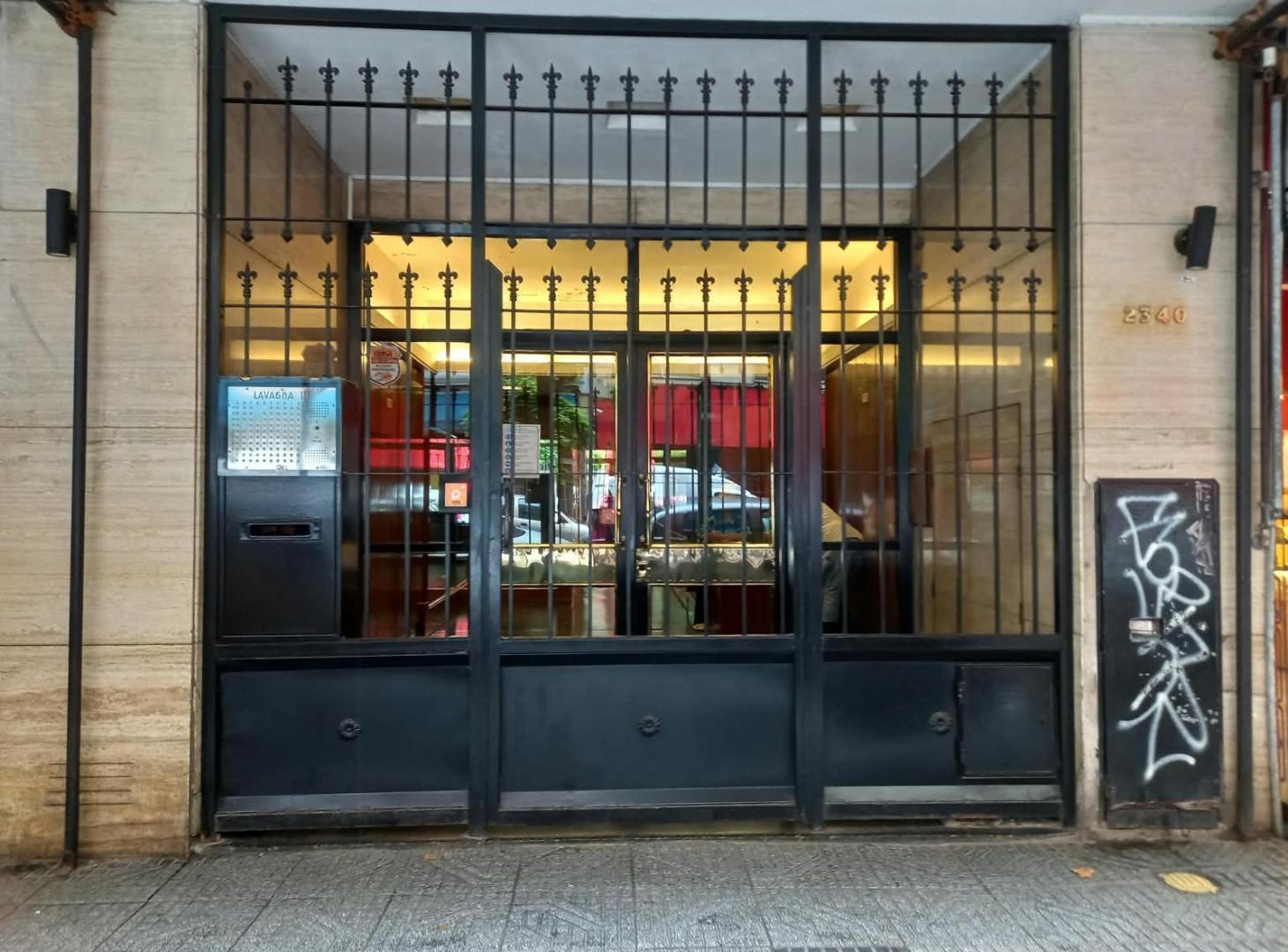 Foto de Un Ambiente a la calle con Balcón en Venta. Oportunidad de inversión, imagen 3