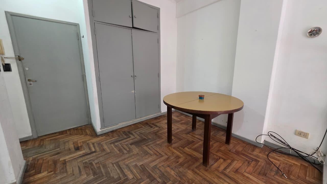 Foto de Un Ambiente a la calle con Balcón en Venta. Oportunidad de inversión, imagen 5