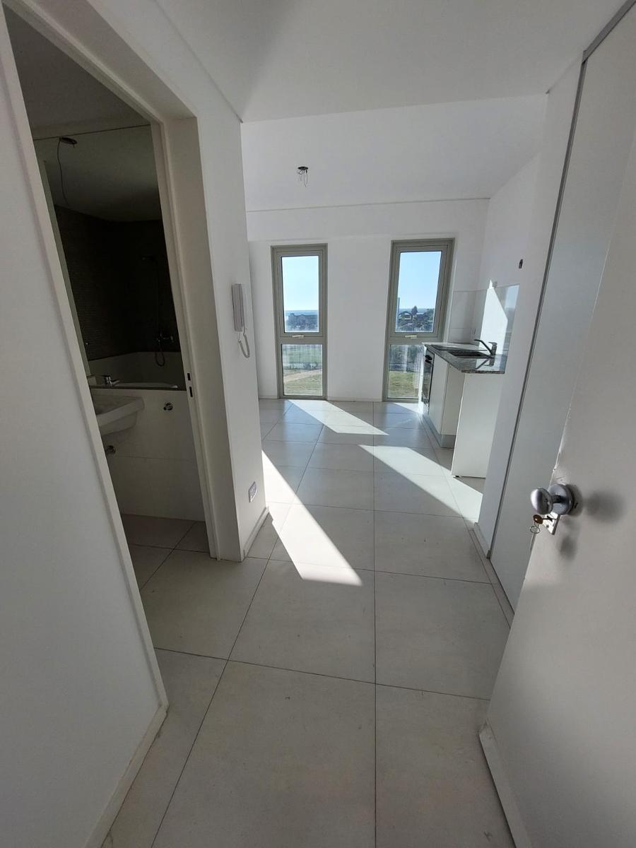 Departamento en Venta Monoambiente con Balcon Amenities Pileta y Gimnasio 4