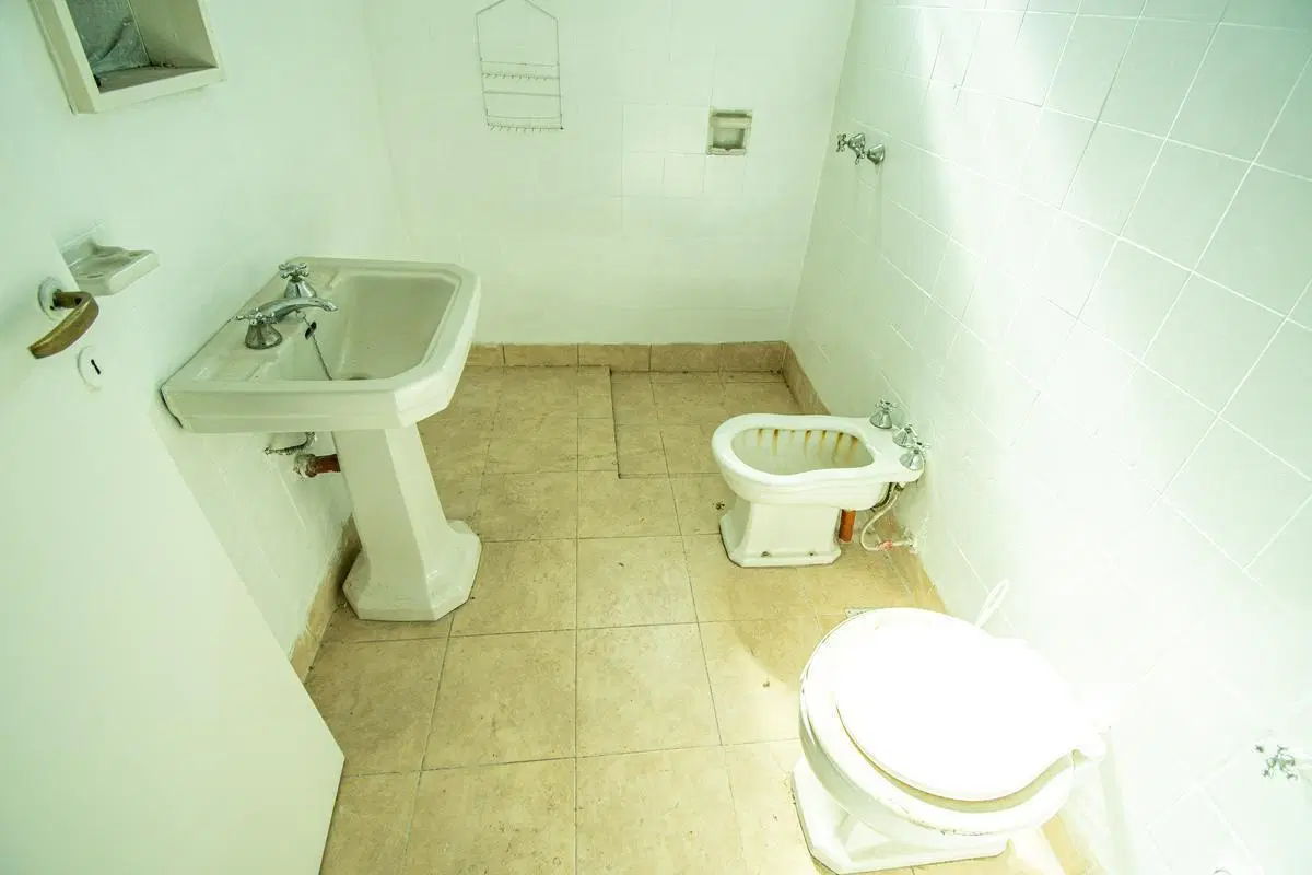 DEPARTAMENTO EN VENTA DE 2 DORMITORIOS AL FRENTE 5