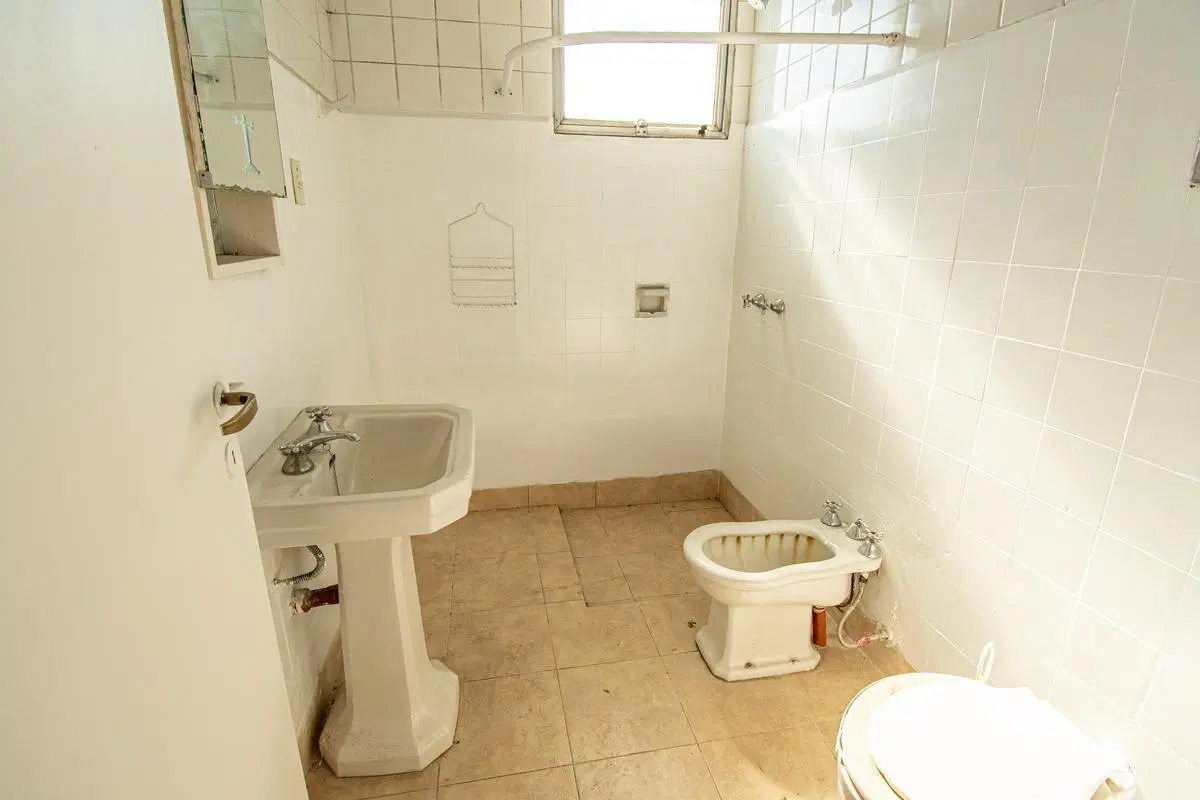 DEPARTAMENTO EN VENTA DE 2 DORMITORIOS AL FRENTE 4
