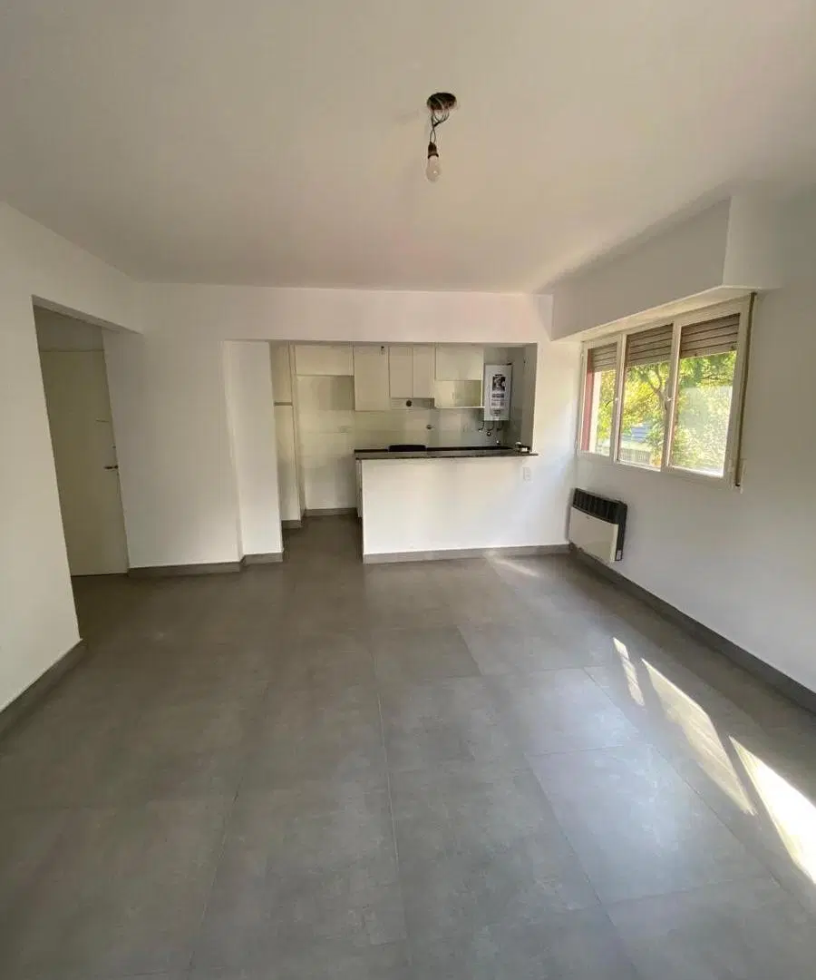 Departamento en venta de dos dormitorios en el centro 2