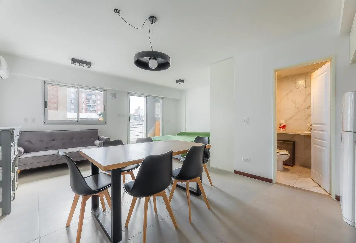 VENTA MONOAMBIENTE CON BALCON 1