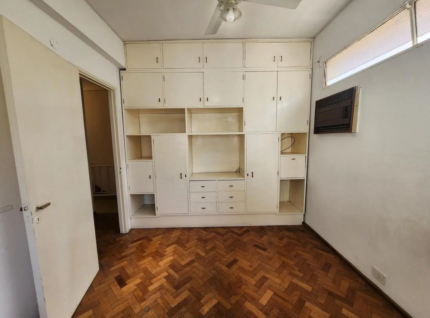 VENTA CASA DE PASILLO DE DOS DORMITORIOS CON TERRAZA 4