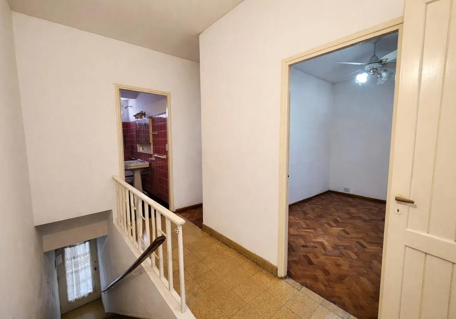 VENTA CASA DE PASILLO DE DOS DORMITORIOS CON TERRAZA 2