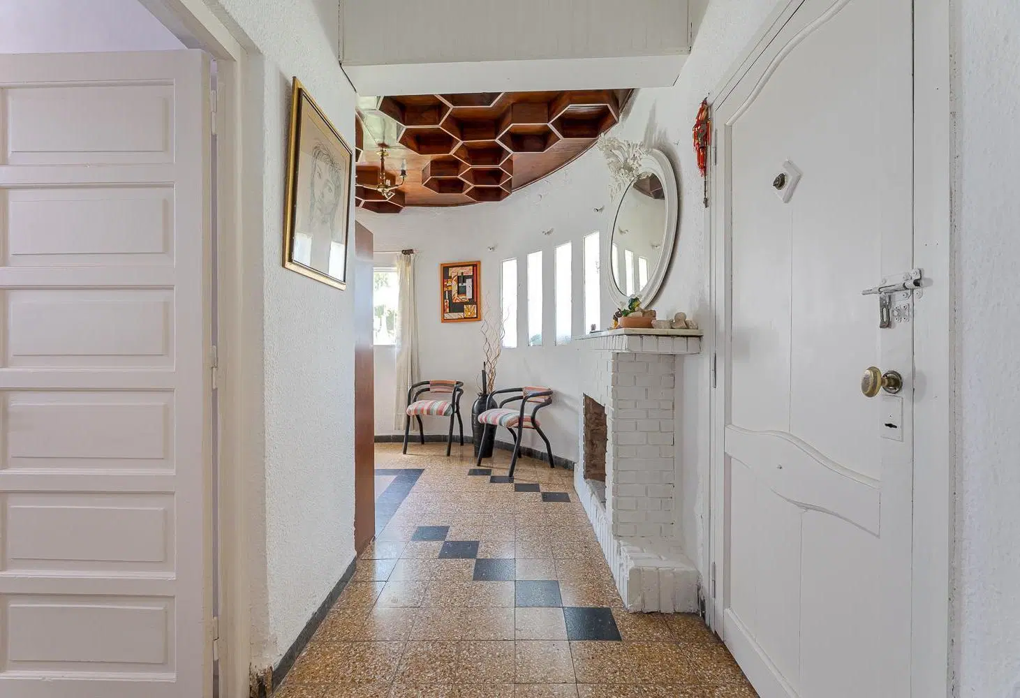 CASA DE 3 DORMITORIOS CON GRAN TERRENO DE 1.600 M2 2