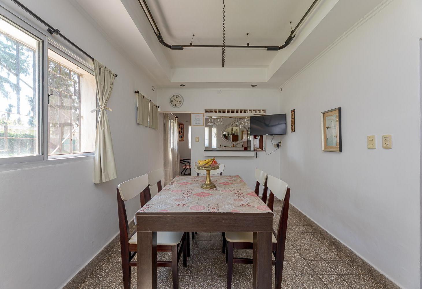Foto de CASA DE 3 DORMITORIOS CON GRAN TERRENO DE 1.600 M2, imagen 1