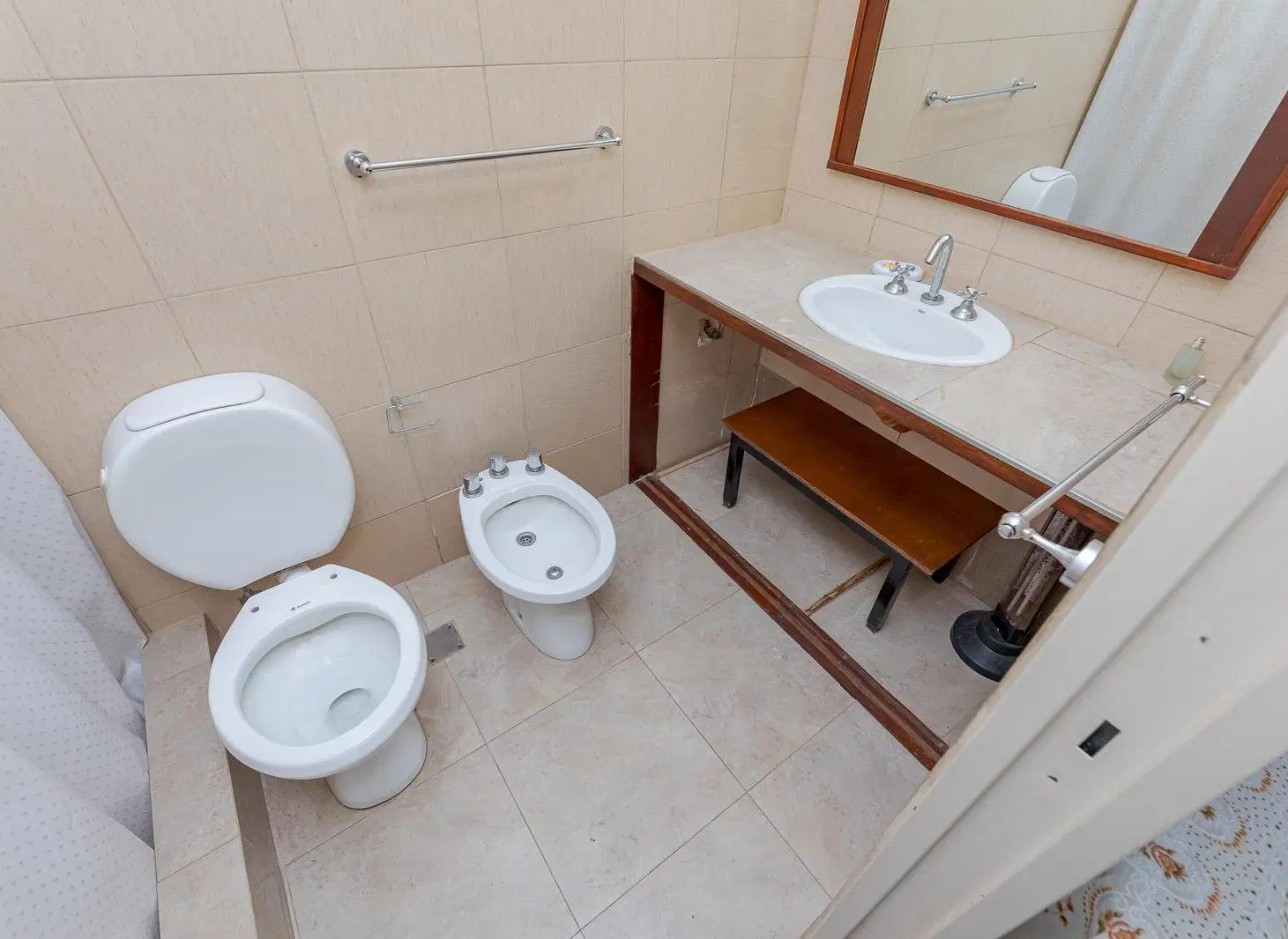 VENTA CASA DE 5 DORMITORIOS CON COCHERA EN ROSARIO 3