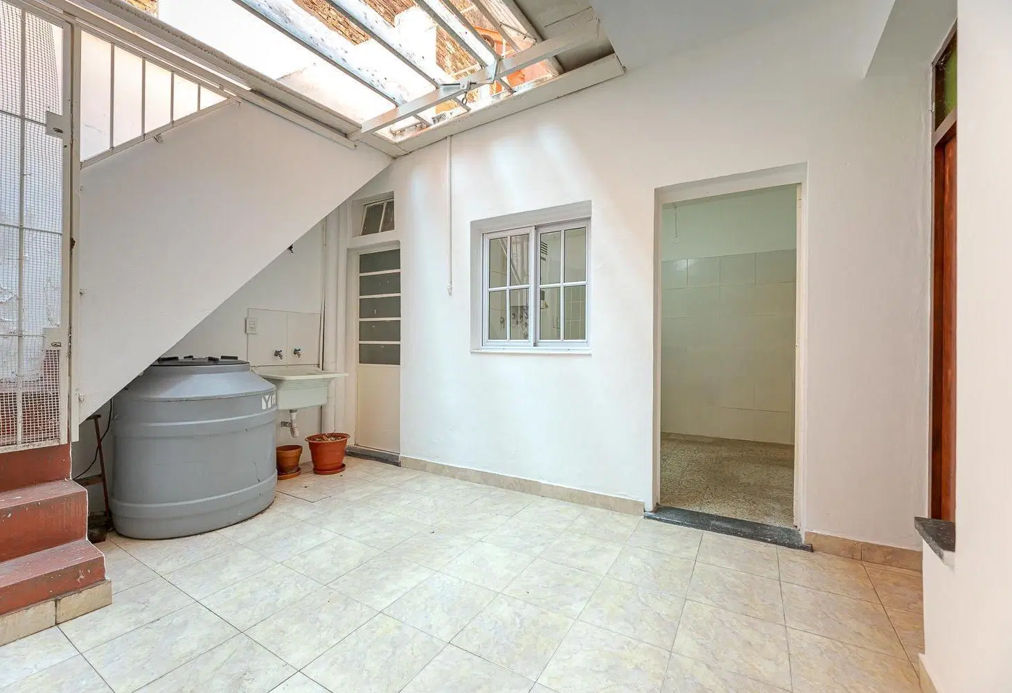 VENTA CASA DE PASILLO CENTRO ROSARIO APTA CREDITO HIPOTECARIO 3