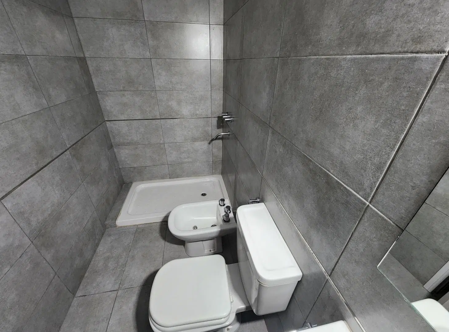 ALQUILER DEPARTAMENTO MONOAMBIENTE CON BALCON 3