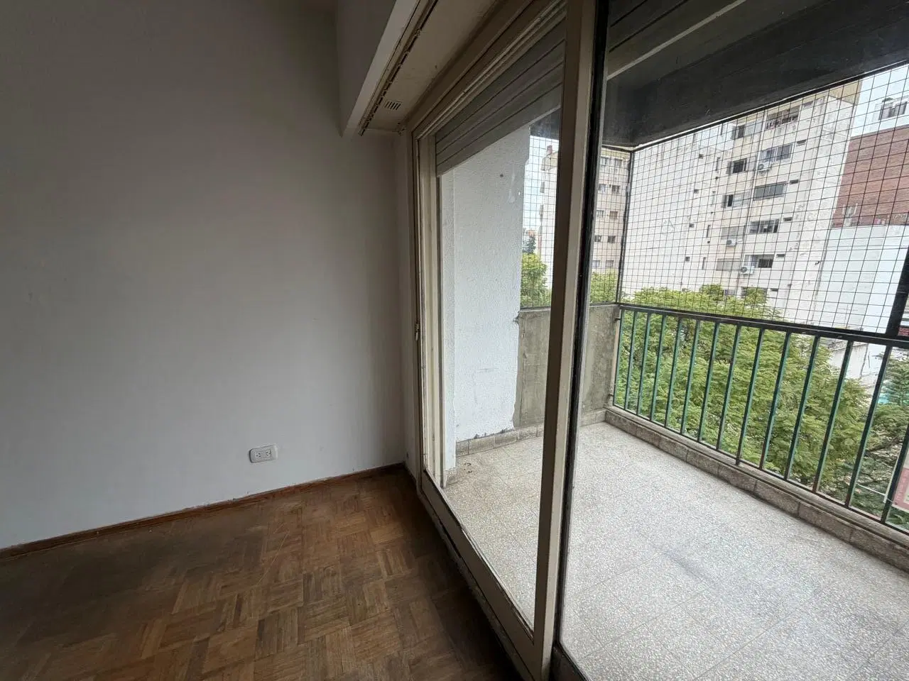 Departamento en venta de 3 dormitorios en barrio Martin 5