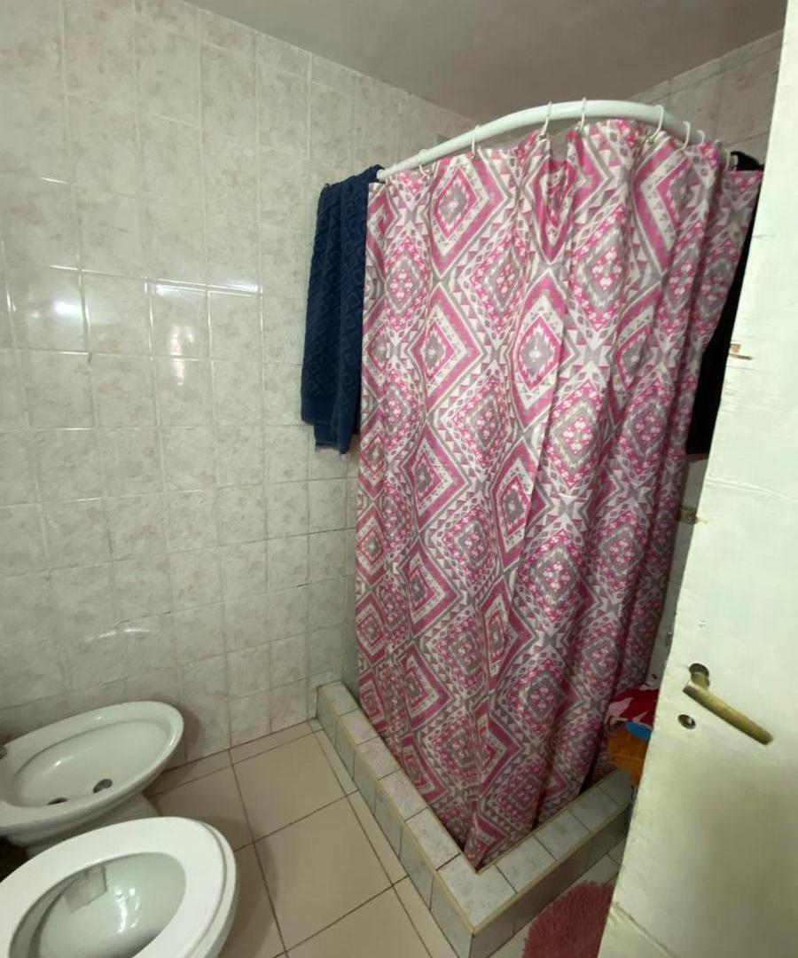 Foto de VENTA CASA A RECICLAR EN ALBERDI, imagen 4