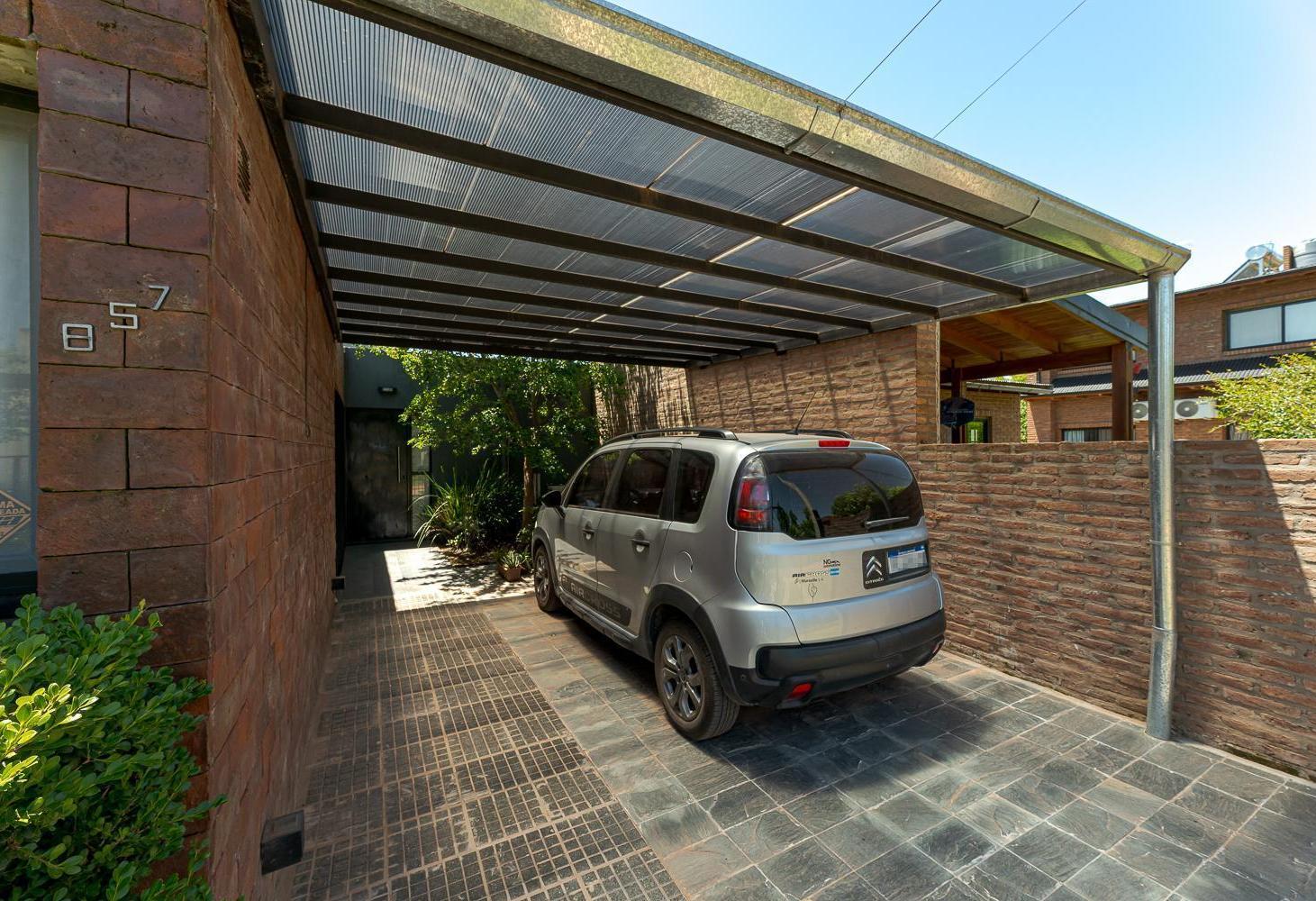 Foto de VENTA CASA DE DOS DORMITORIOS Y PILETA EN IBARLUCEA, imagen 5