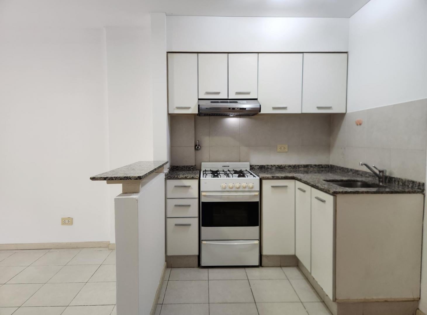 Foto de ALQUILER DEPARTAMENTO 1 DORMITORIO CON BALCON Y PATIO, imagen 1