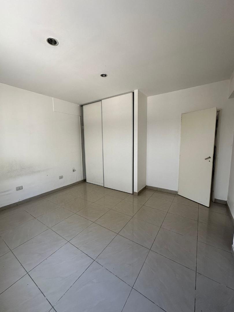Venta | Merlo Centro | Depto 2 Amb + Cochera | Us$49000 3