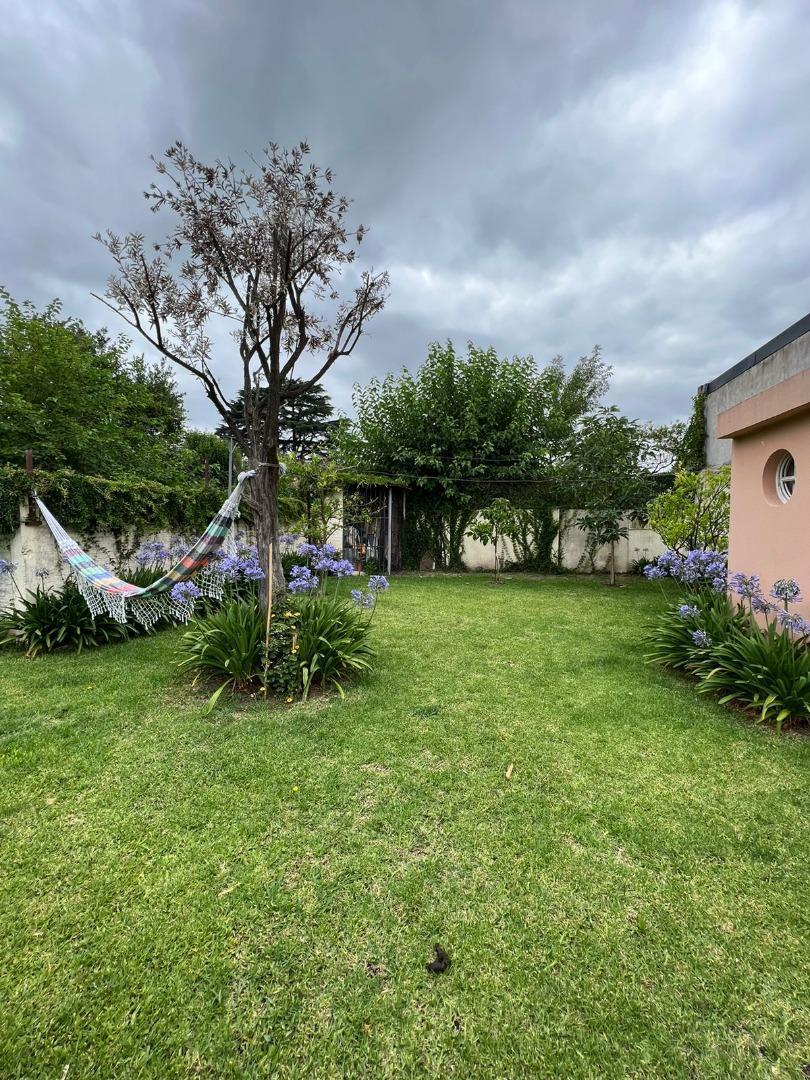 Venta Casa 5 Amb Gran Parque y Pileta 5