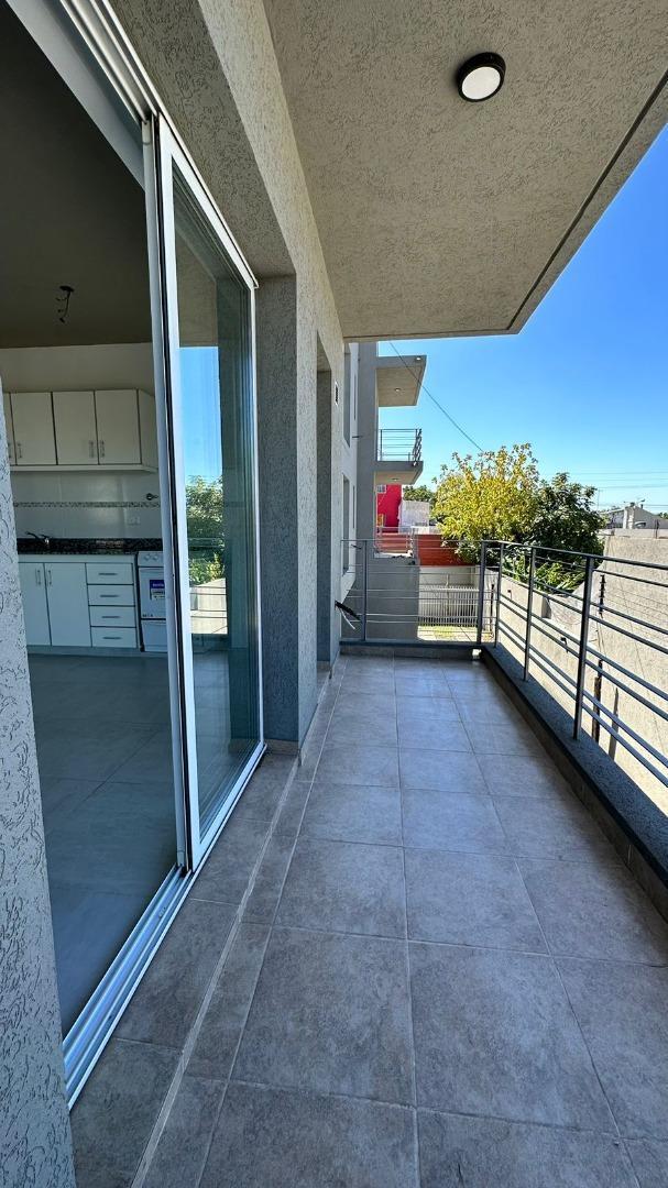 Venta Departamento 2 Ambientes a Estrenar Cochera y Terraza 1