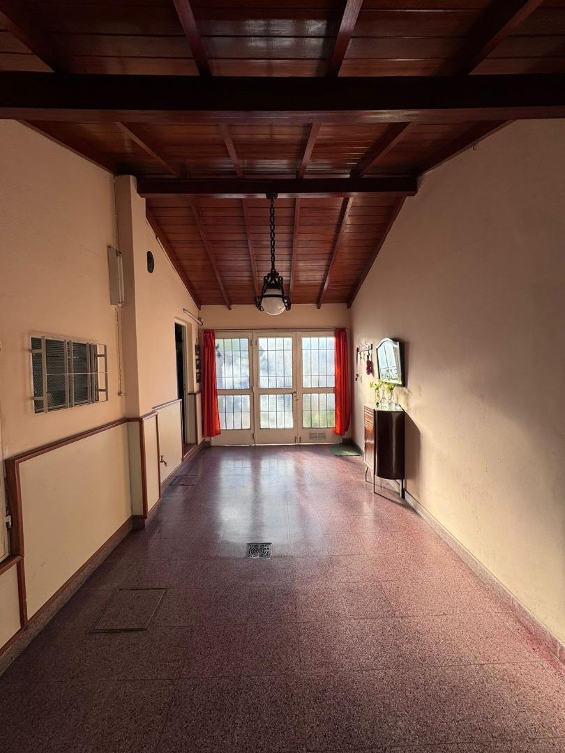 Venta Casa 4 Amb Cochera y Pileta Merlo Centro 5