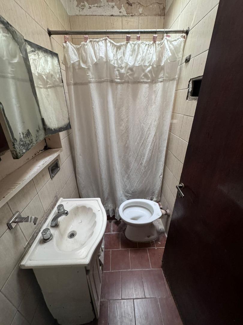 Foto de VENTA CASA + DEPTO A REFACCIONAR PADUA SUR, imagen 5