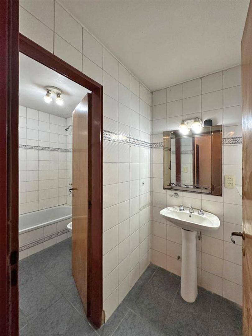 Venta Casa 6 Ambientes Ituzaingo Norte 4