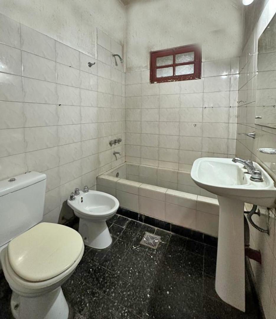 Venta Casa 6 Ambientes Ituzaingo Norte 2