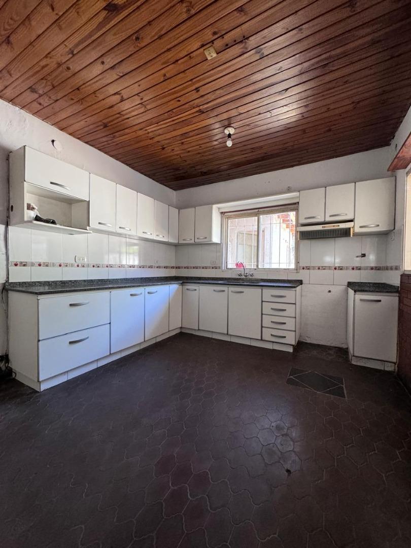 Venta PH Tipo Casa Cochera y Patio 4