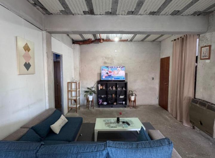 CASA 4 AMBIENTES EN VENTA PARQUE SAN MARTIN 3