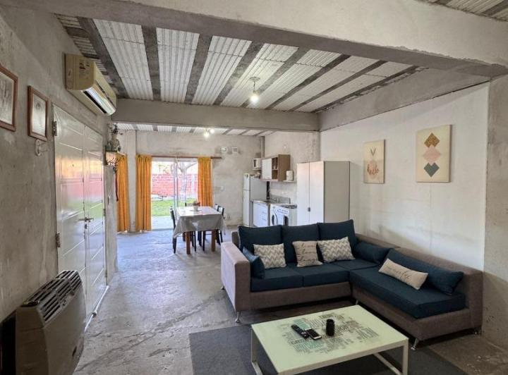 CASA 4 AMBIENTES EN VENTA PARQUE SAN MARTIN 4