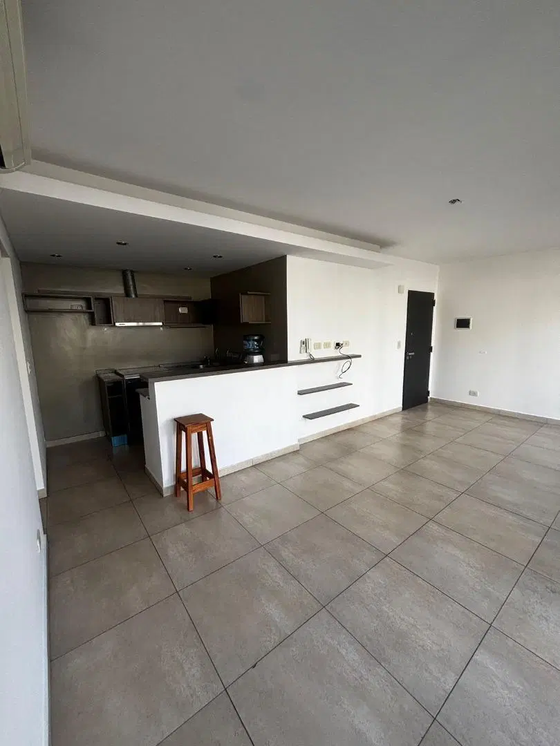 ALQUILER DEPARTAMENTO 2 AMBIENTES – CASTELAR SUR 5