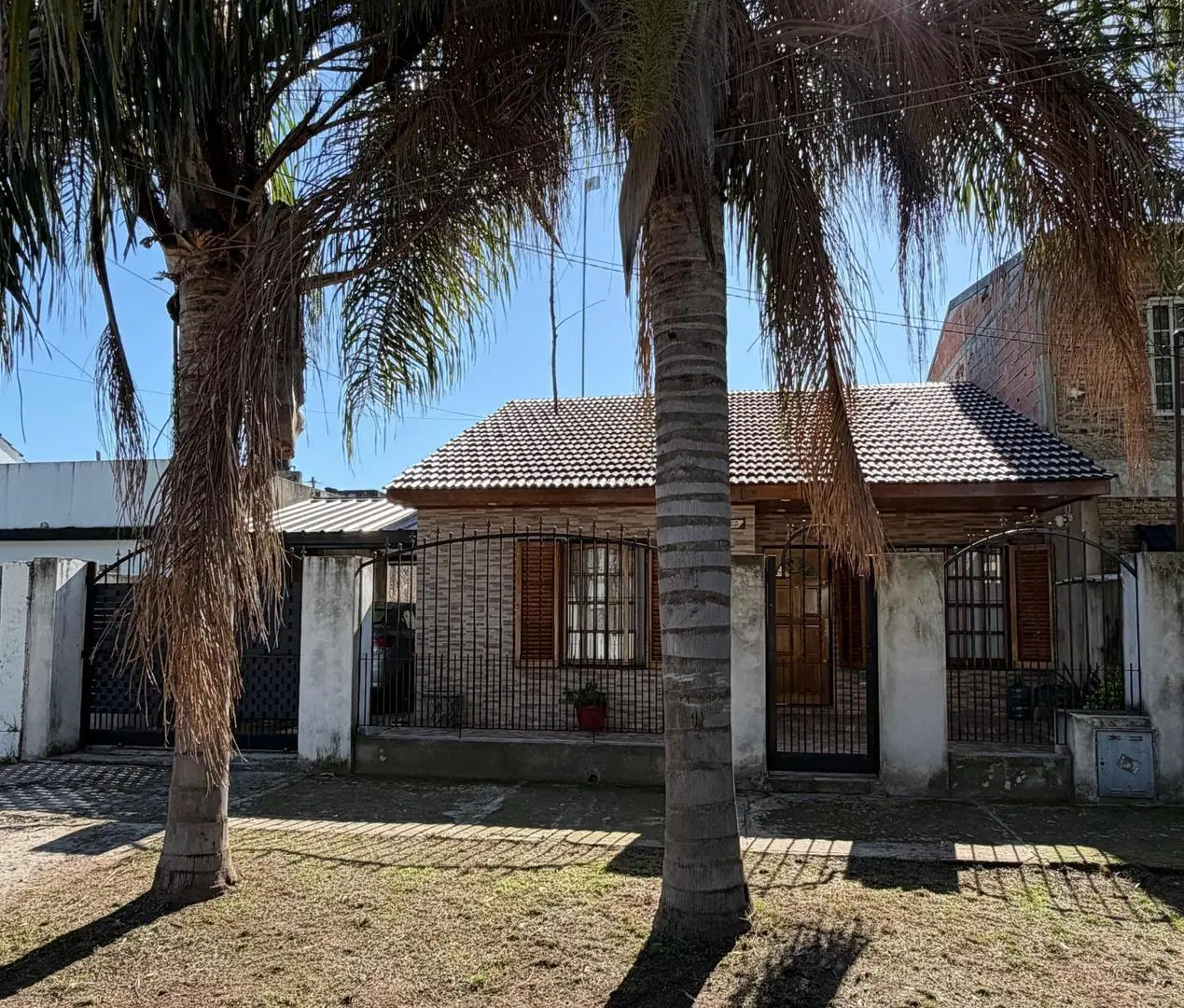 CASA 4 AMBIENTES EN SAN ANTONIO DE PADUA 2
