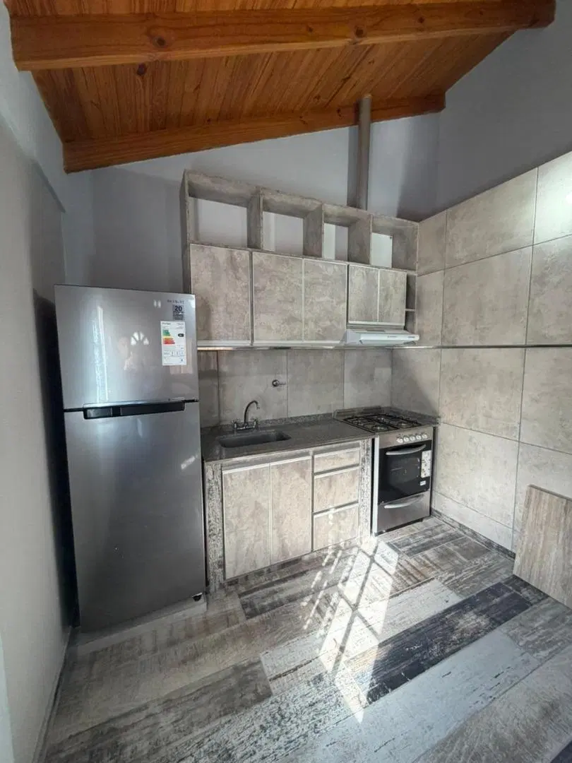 ALQUILER PH 3 AMBIENTES – MERLO 3
