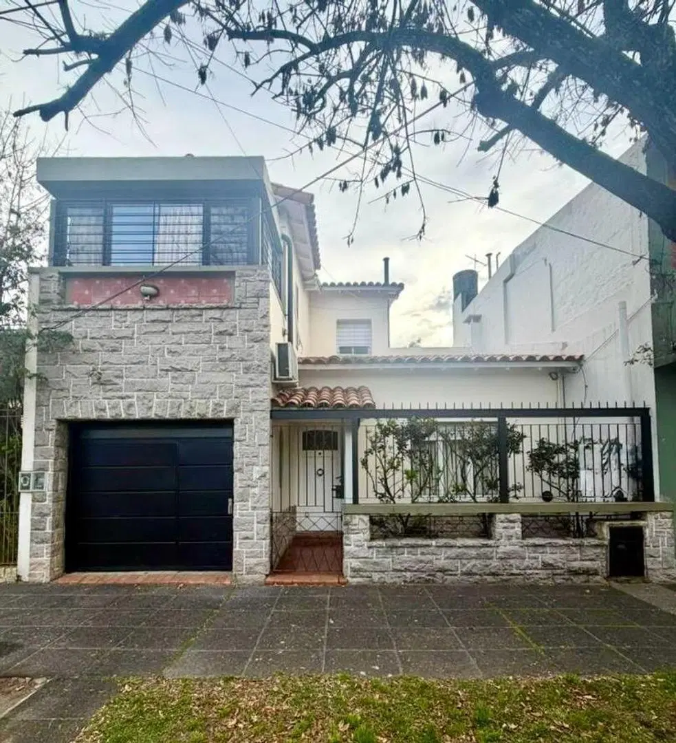 VENTA CASA 4 AMBIENTES – SAN ANTONIO DE PADUA 1