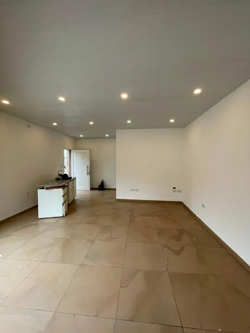 ALQUILER LOCAL COMERCIAL, PADUA 4