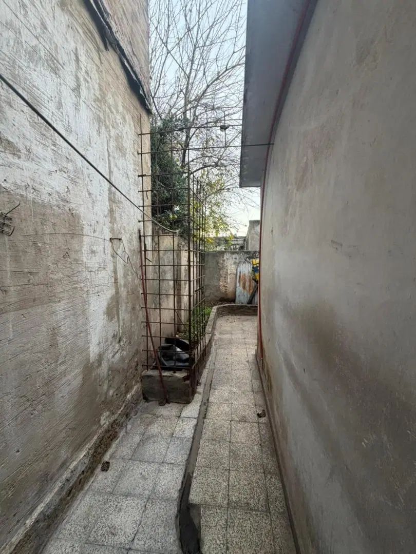 VENTA CASA 4 AMBIENTES + LOCAL COMERCIAL EN ESQUINA – MERLO 4