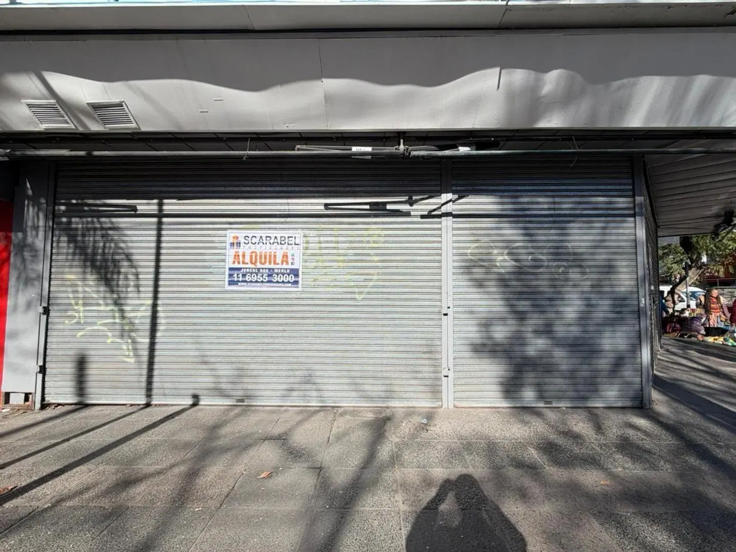 ALQUILER LOCAL COMERCIAL EN ESQUINA – MERLO CENTRO 1