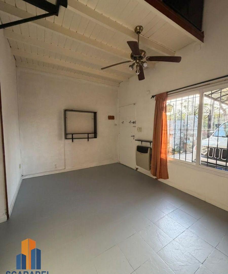 Foto de PH en venta de 2 dormitorios c/ cochera en San Antonio de Padua, imagen 1