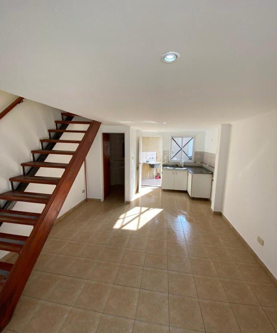 Foto de Departamento 2 ambientes en Florencio Varela centro! con cochera!, imagen 3
