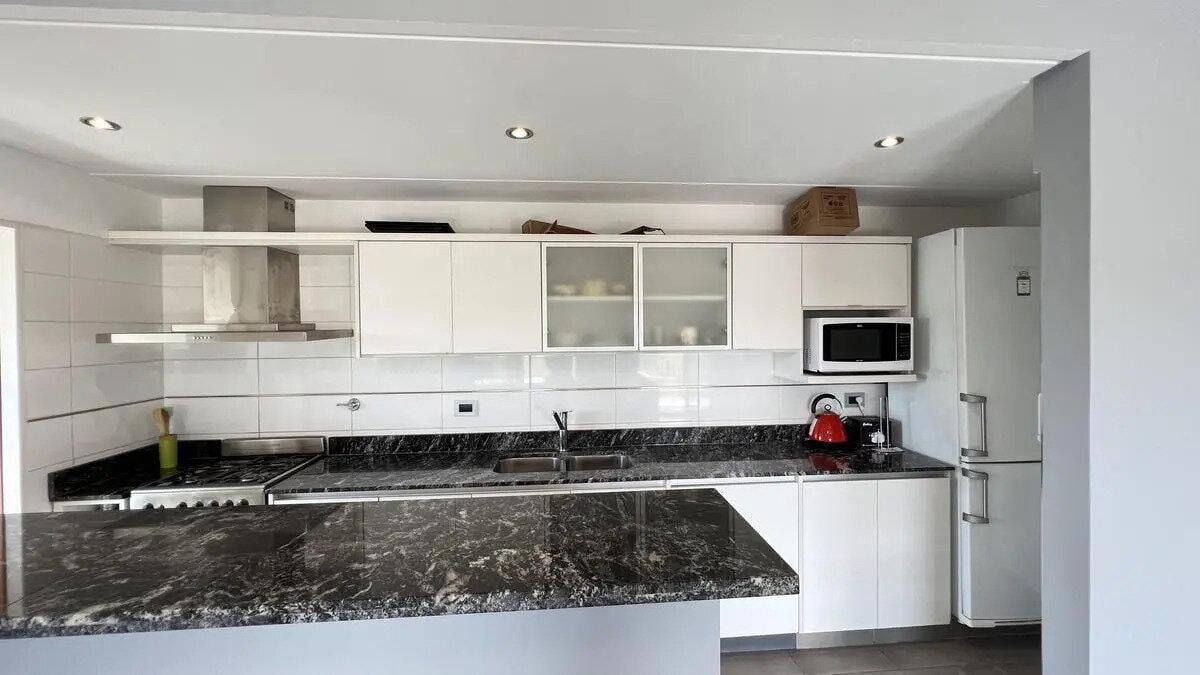 Foto de Venta Departamento 2 Dormitorios Florencio Varela Con Cochera, imagen 2