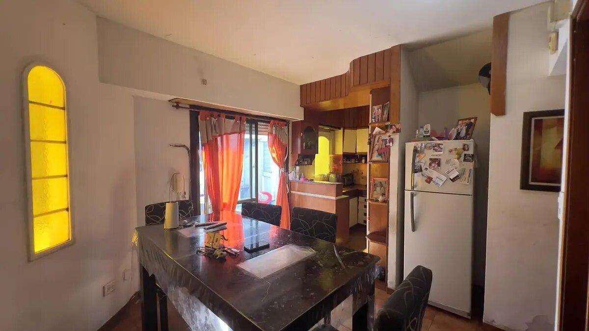 Foto de Venta Casa 3 Dormitorios Quilmes Oeste Con Cochera, imagen 3