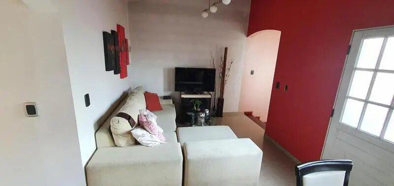 Foto de Venta Casa 5 Dormitorios Quilmes Oeste Con Cochera, imagen 3