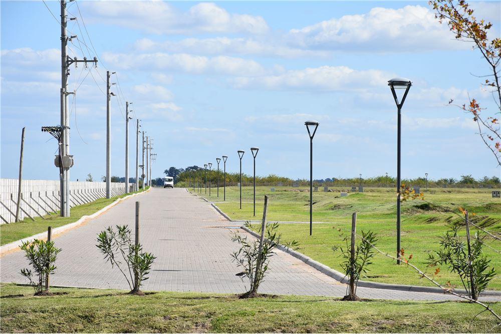 Terreno en Countries/B.Cerrado (Berazategui)