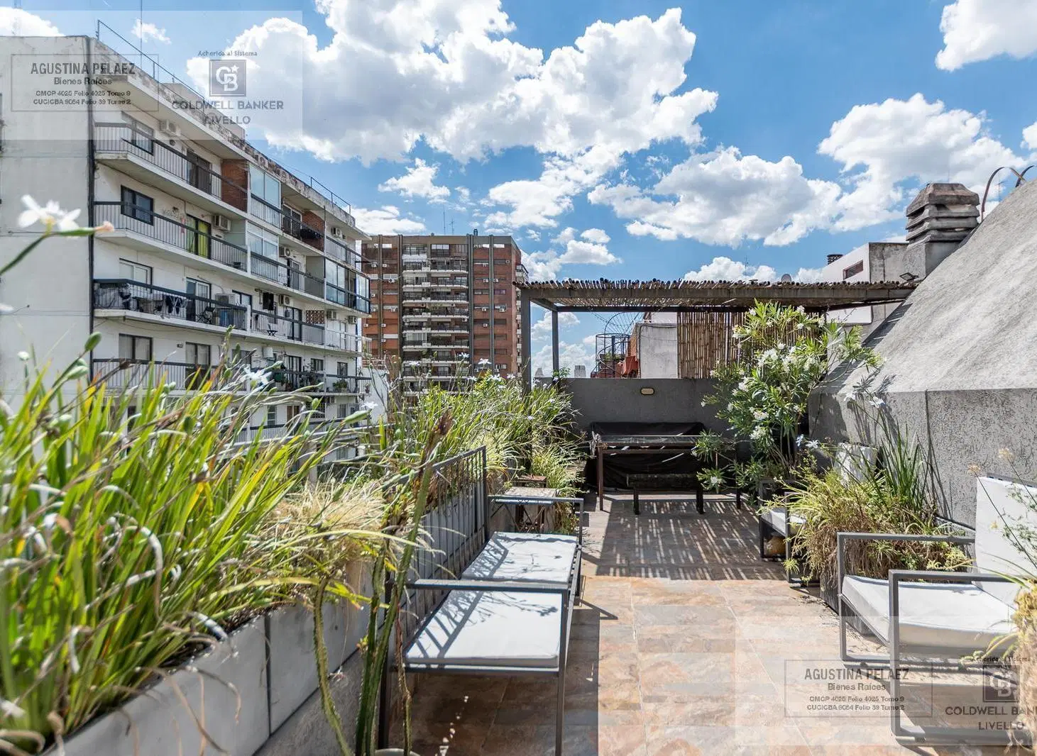 Dúplex 2 ambientes con dependencia   planta superior con ambiente flexible y gran terraza propia. 4