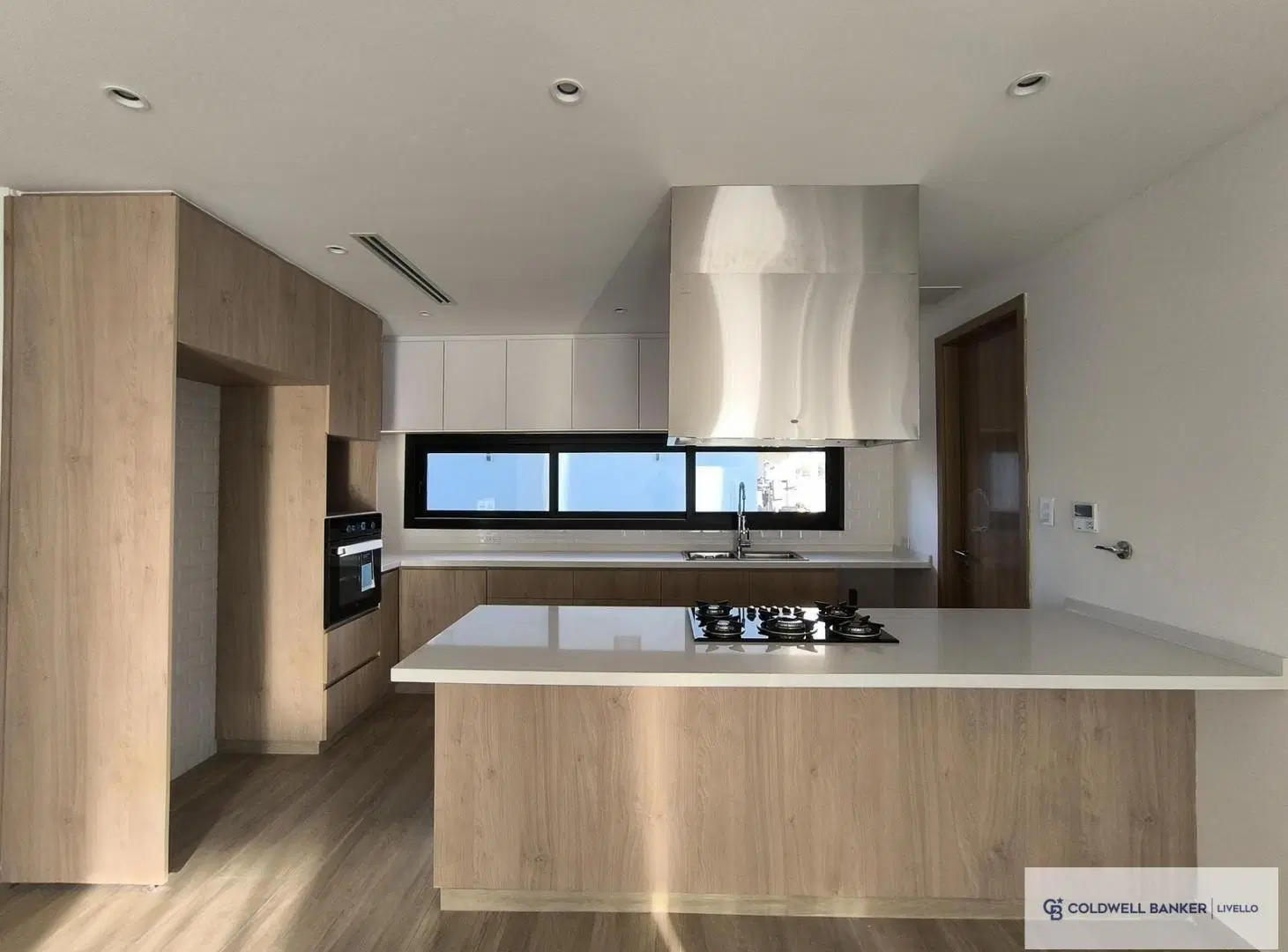 Casa  en Venta Canning Chico 4