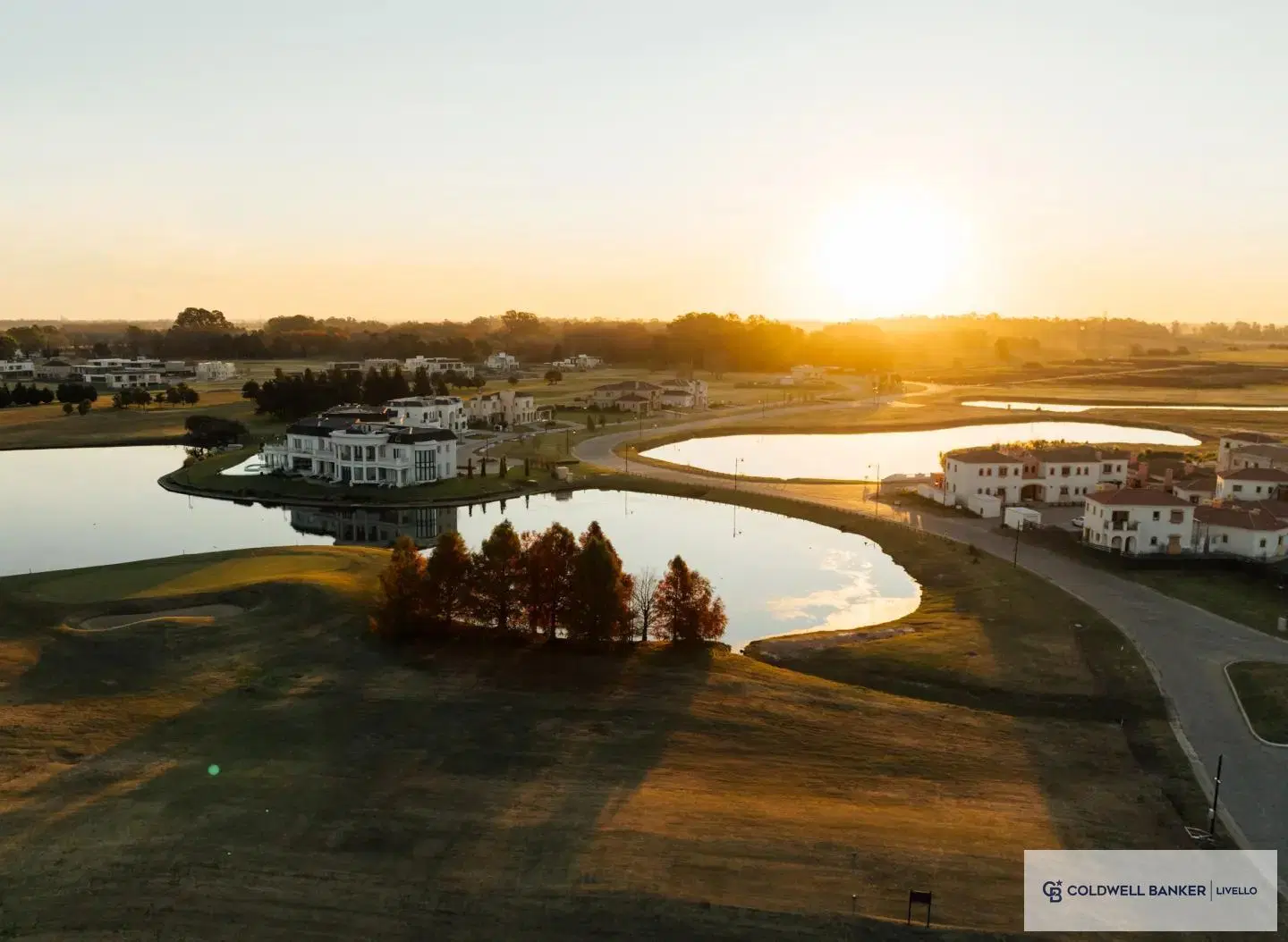 Terreno Venta Lote en La Providencia Sector Lakes 2 Golf gran ubicación y orientación 5
