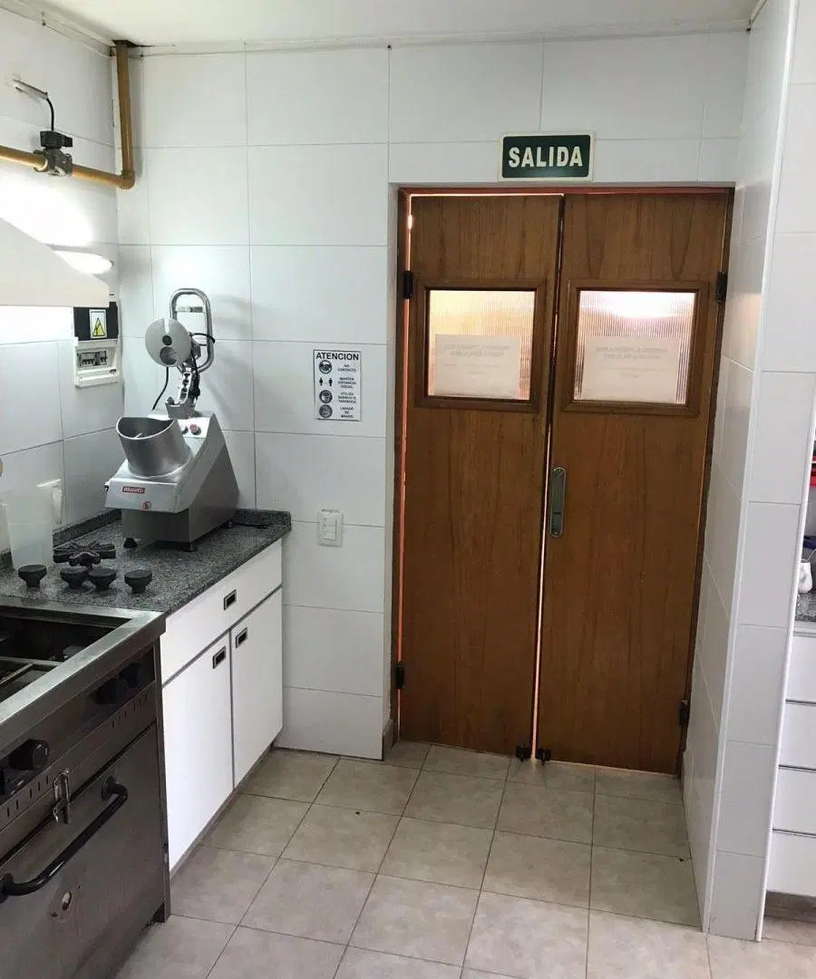GRAN INMUEBLE COMERCIAL 3