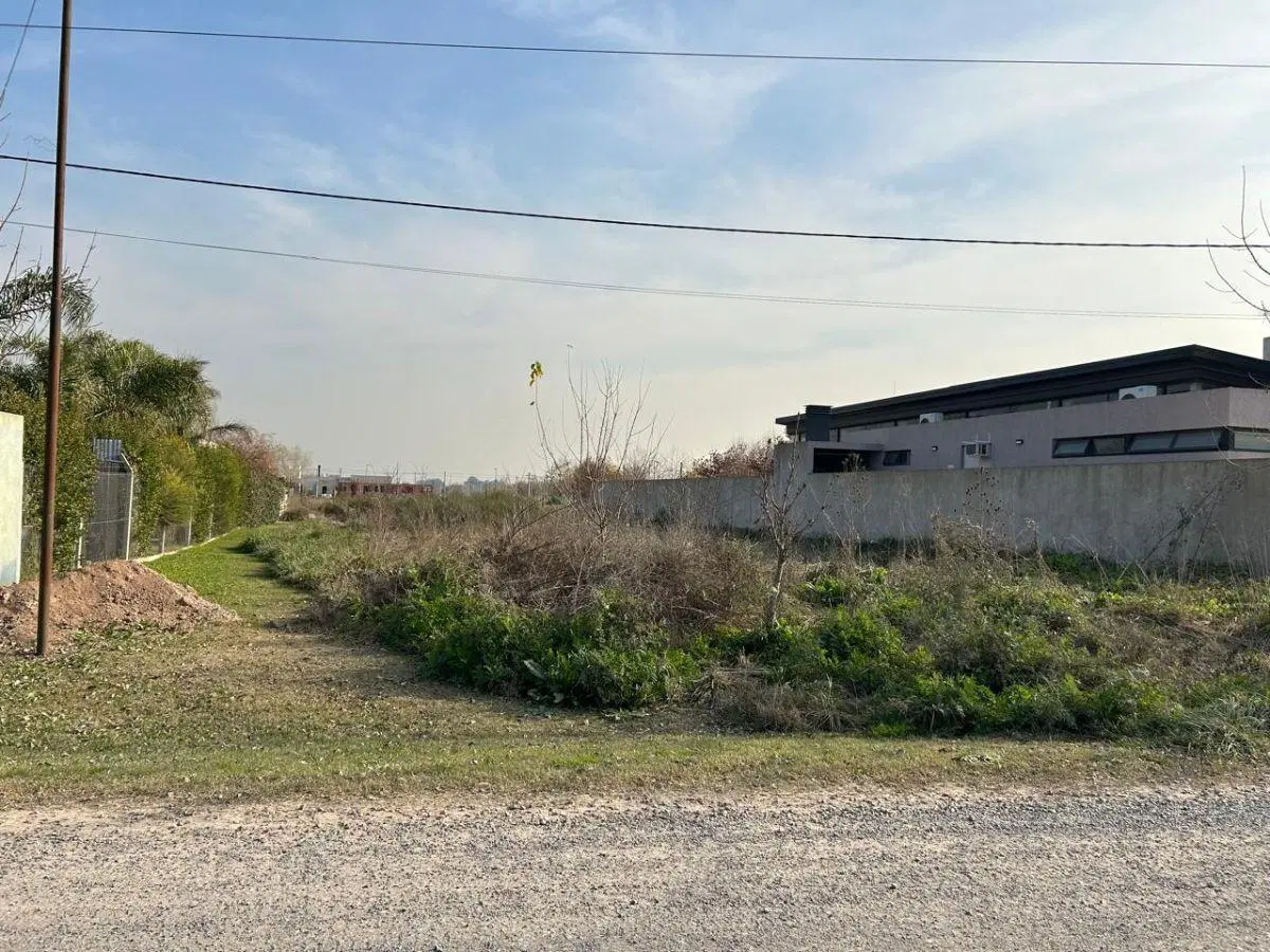 Hermoso Lote en Brandsen con Excelente Ubicación ! 1